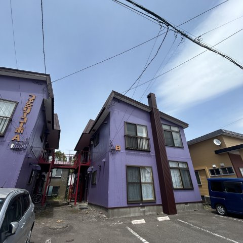 ファミリーコーポＢ棟の外観