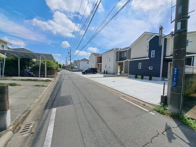 新築　前橋市岩神町2期　Heartful　Town　1号棟の前面道路含む現地写真|現地写真　北側接道幅員約4.7ｍ