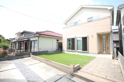 【外観】 | 早稲田3丁目中古戸建 | 南向きで陽当り良好