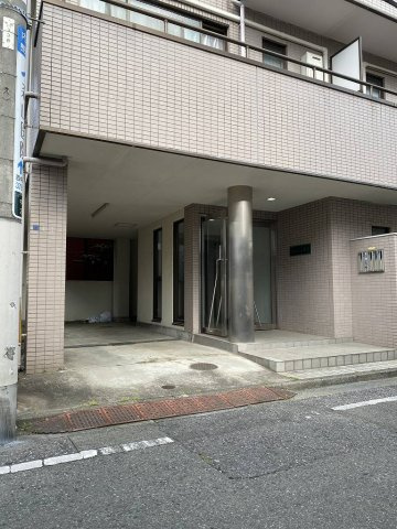 Dimora富士駐車場の外観