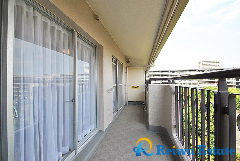 パークタウン茅ヶ崎　5号棟のバルコニー