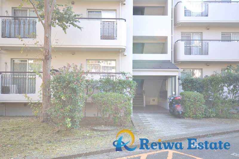 パークタウン茅ヶ崎　5号棟のエントランス