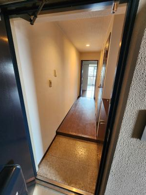 ライオンズマンション五条大宮第2の内装|廊下