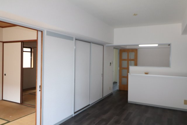 フェルティ摂津の内装