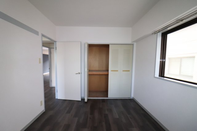 フェルティ摂津の寝室