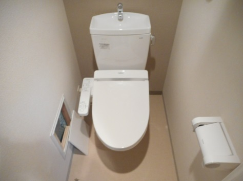 プレサンス松屋町駅前デュオ　BRAVI不動産のトイレ|【プレサンス松屋町駅前デュオ】トイレもきれいです