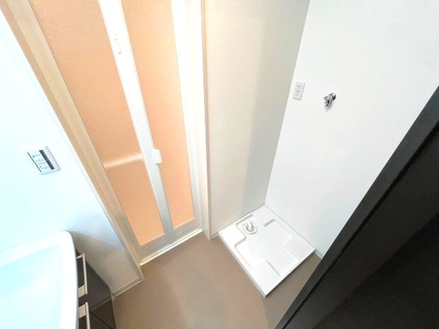 寝屋川市秦町のアパートの洗面所