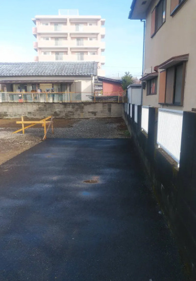 一の宮町　売地の前面道路含む現地写真