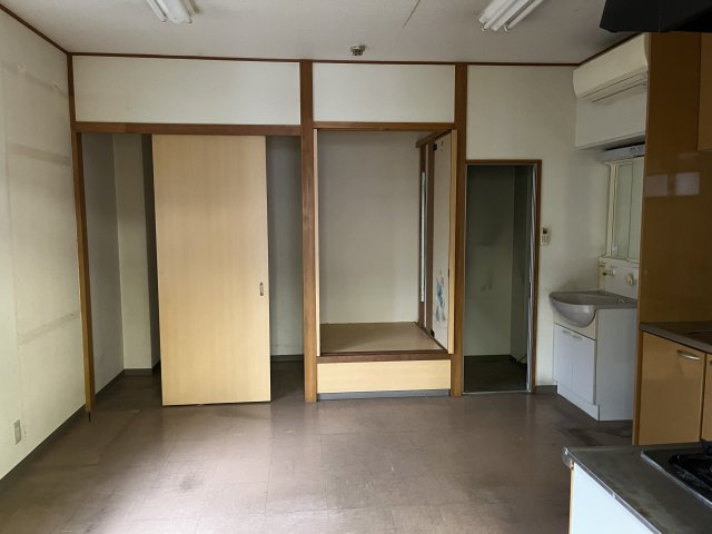 小松ビルの内装
