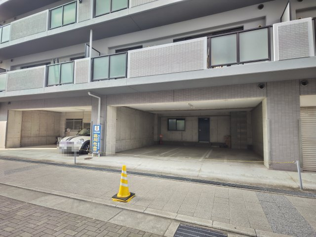 サンライズ早子の駐車場|駐車場に車を止められます