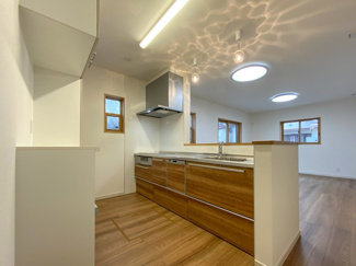 【キッチン】 | 近江八幡市川原町1丁目　中古戸建