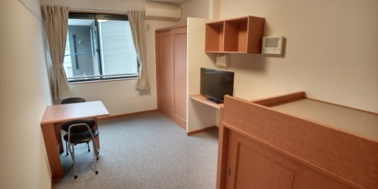 レオパレスＡｖａｌｏｎ７５０Ｒの居間・リビング