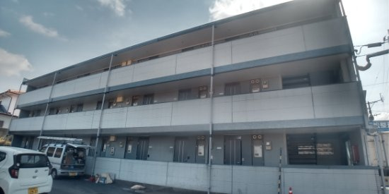 レオパレスフカサカ南の外観