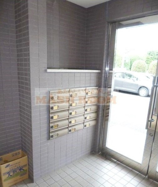 ファインクレスト富士見ヶ丘の玄関