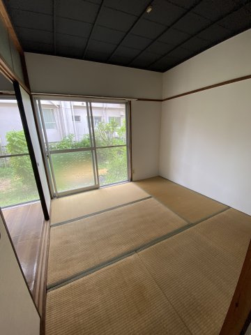 ケイズプレイス中の原2棟の和室