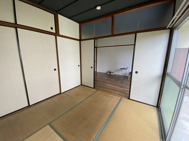 ケイズプレイス中の原2棟の和室