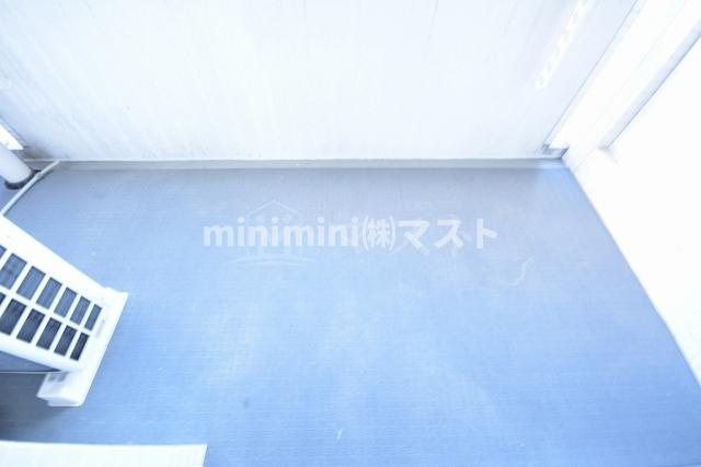 プレジール靭公園のバルコニー