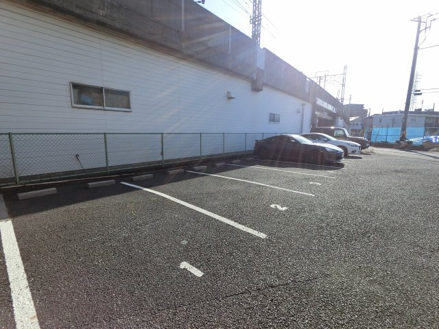 リッツコート西船橋の駐車場