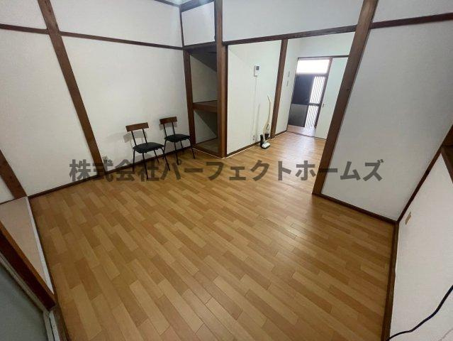 野村元町戸建　賃貸の洋室|コンパクトで使いやすい洋室です