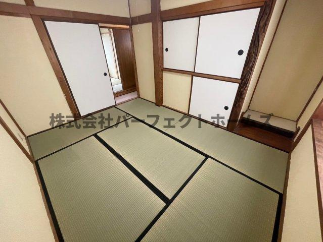 野村元町戸建　賃貸の和室|趣のある和室です
