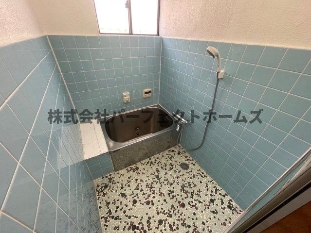 野村元町戸建　賃貸の浴室|きれいなお風呂です