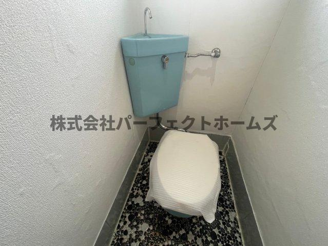 野村元町戸建　賃貸のトイレ|シンプルで使いやすいトイレです