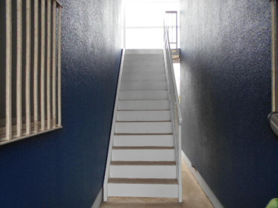 【その他共用部分】 | サニーハイツ園生 | 2Fの方はこちらの階段から！