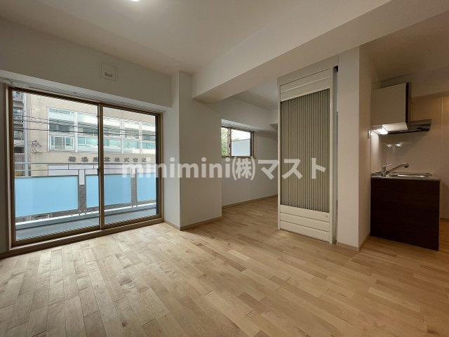 Radiation Courtの居間・リビング