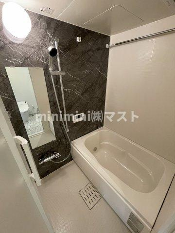 Radiation Courtの浴室