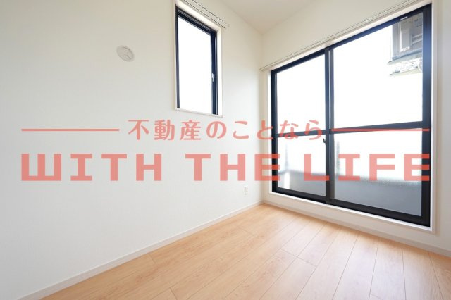 HARU鳥栖【キャッシュバック対象物件】の洋室|明るい洋室です