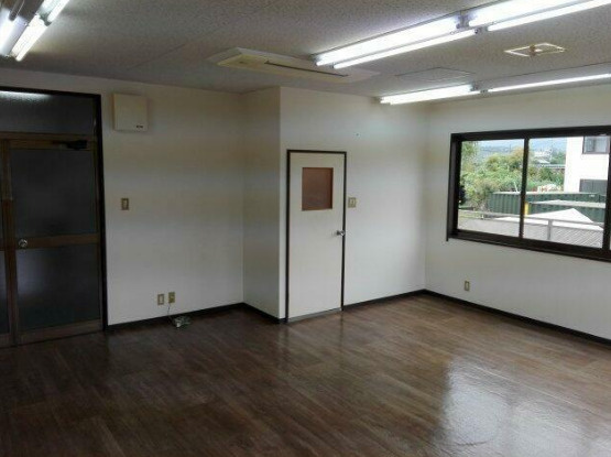 大津市真野４丁目の事務所の内装|室内です