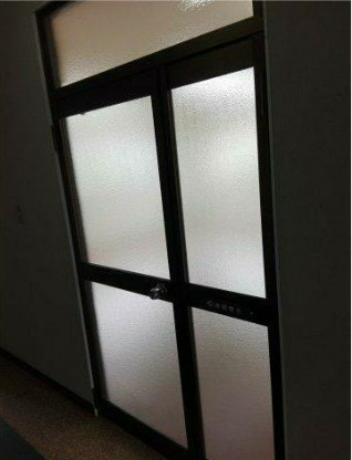 大津市真野４丁目の事務所の玄関|玄関です