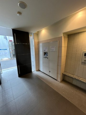 【エントランス】 | コンフォリア神田神保町