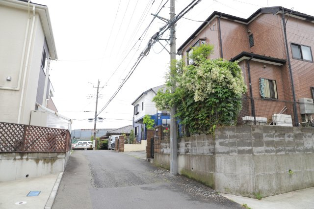 【展望】 | 眺望を気にして物件を探す場合、前面に建物が建っていないか現地で確認しましょう！前面に建物があると景色はもちろん、日当たりや風通しにも影響が出てきます。住んだ時のことを想像しながら現地見学をしましょう。