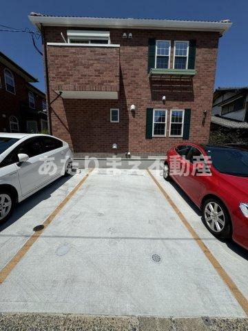 ルミナⅠの駐車場