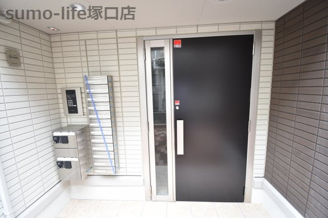 D-room西台のロビー
