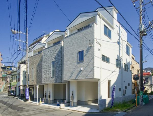 横浜市西区境之谷の新築一戸建の前面道路含む現地写真|周辺環境も合わせてご案内させて頂きます！