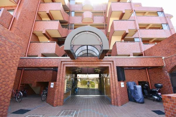 横浜市緑区いぶき野の中古マンションの外観|堂々と完成しました！いつでもご案内可能です！
お車でご自宅まで送迎承ります。