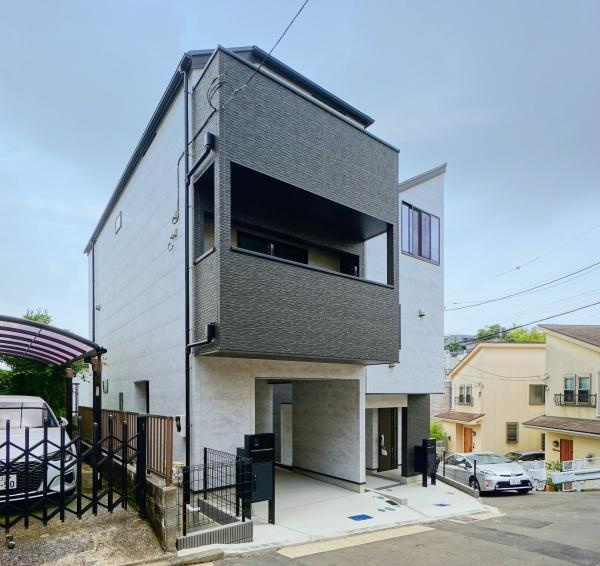 横浜市南区永田北３丁目の新築一戸建の前面道路含む現地写真|陽当りの良さ、住環境を現地にてご確認下さい！
周辺環境も合わせてご案内させて頂きます！