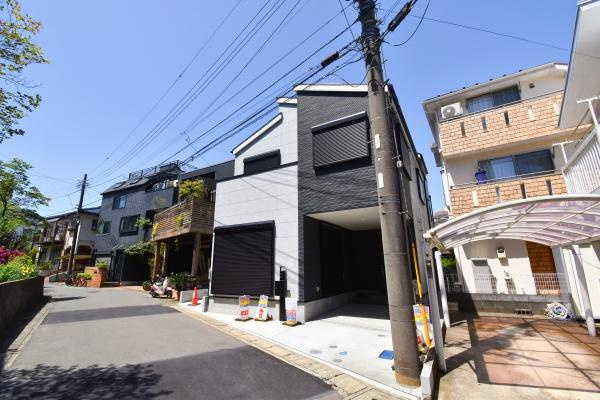 横浜市旭区さちが丘の新築一戸建の前面道路含む現地写真|周辺環境も合わせてご案内させて頂きます！
お気軽にお問い合わせ下さい！