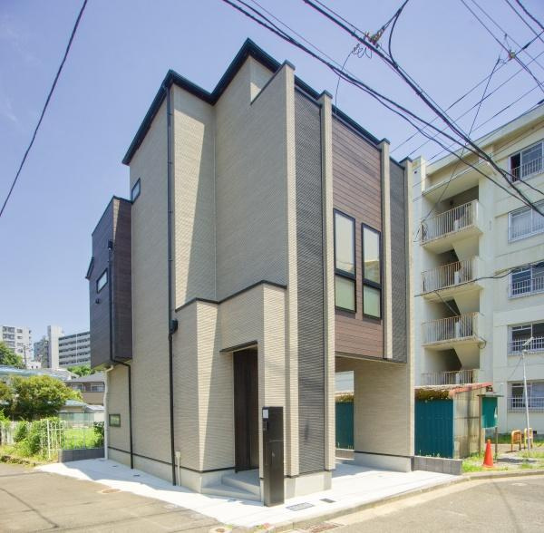 横浜市金沢区六浦東１丁目の新築一戸建の前面道路含む現地写真|周辺環境も合わせてご案内させて頂きます！
お気軽にお問い合わせ下さい！