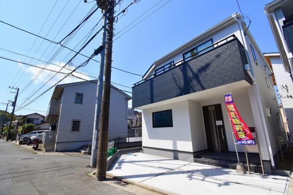 横須賀市馬堀町２丁目の新築一戸建の外観|周辺は落ち着いた住環境。
是非一度、現地ご確認ください。
ご自宅まで送迎も可能です