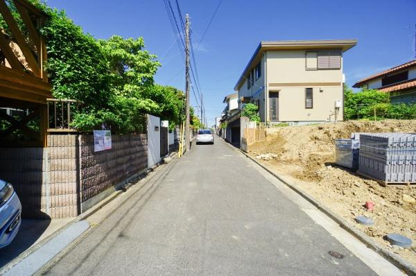 横浜市緑区東本郷３丁目の新築一戸建の前面道路含む現地写真|現在建築中の為、同仕様物件もご案内をさせて頂きます。
お車でご自宅まで送迎承ります。