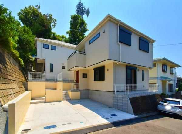 横浜市戸塚区秋葉町の新築一戸建の前面道路含む現地写真|閑静な住宅地でゆったりとお過ごし頂けます。
現地と合わせて周辺環境もご案内致します。