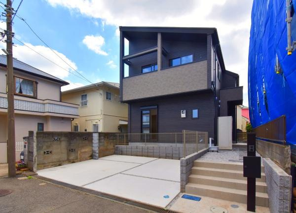 横浜市旭区本村町の新築一戸建の外観|周辺は落ち着いた住環境。
是非一度、現地ご確認ください。
ご自宅まで送迎も可能です