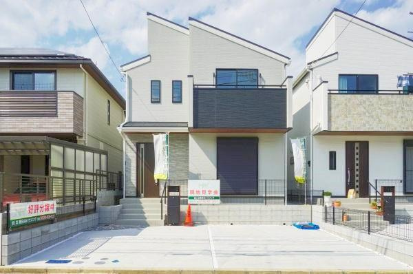 横浜市青葉区荏子田２丁目の新築一戸建の外観|周辺は落ち着いた住環境。
是非一度、現地ご確認ください。
ご自宅まで送迎も可能です