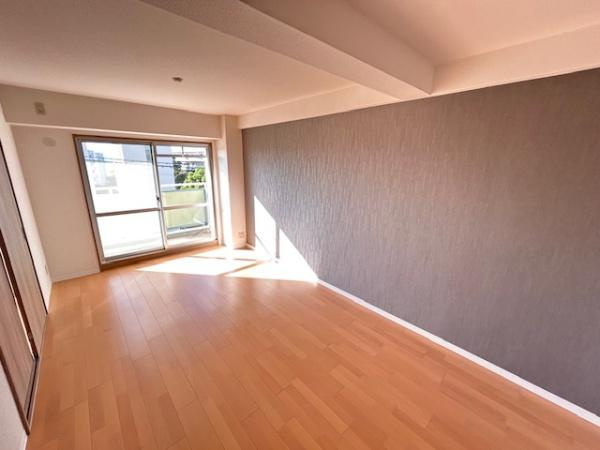 【居間・リビング】 | フロレスタミオ山田池公園