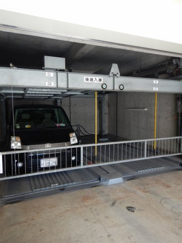 信開ダイナスティ亀戸の駐車場