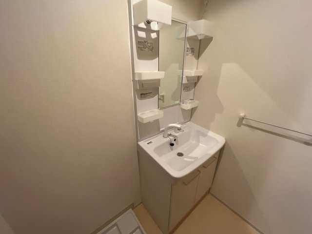グランペール古賀Ⅲ　Ａの独立洗面台