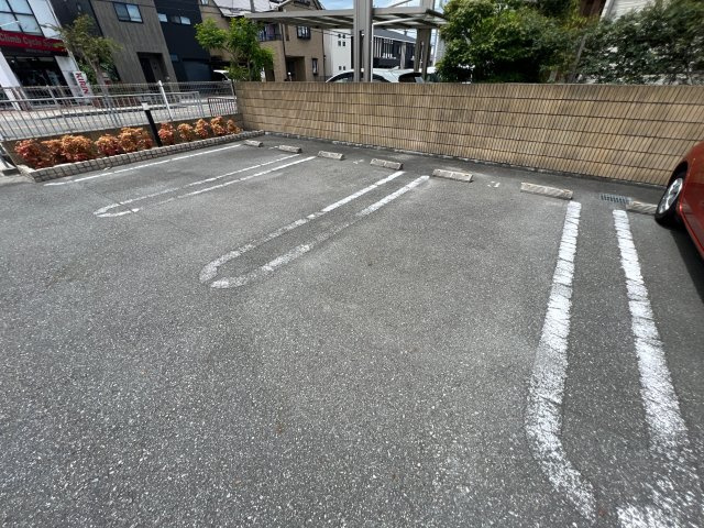 アバンツァート玉手Ⅰの駐車場